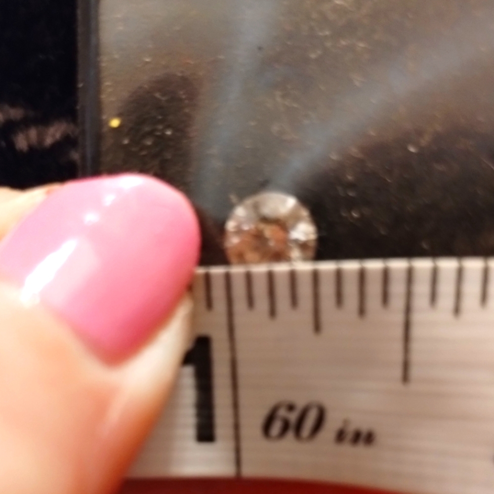 Vintage Lindenwold's Fine Jewelers High Quality CZ Cubic Zirconia Gemstone.